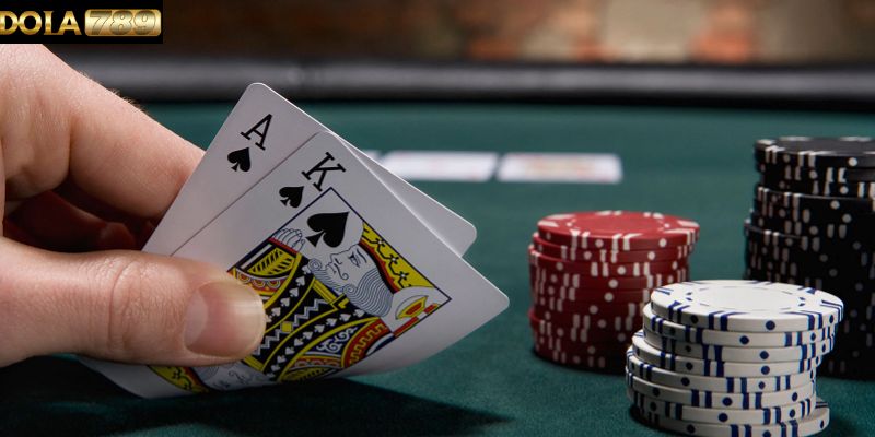 Luật chơi bài poker trực tuyến